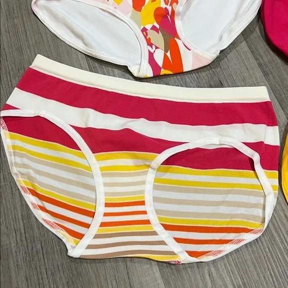 Body By Victoria size Small Hiphugger new without tags - Picture 5 of 8